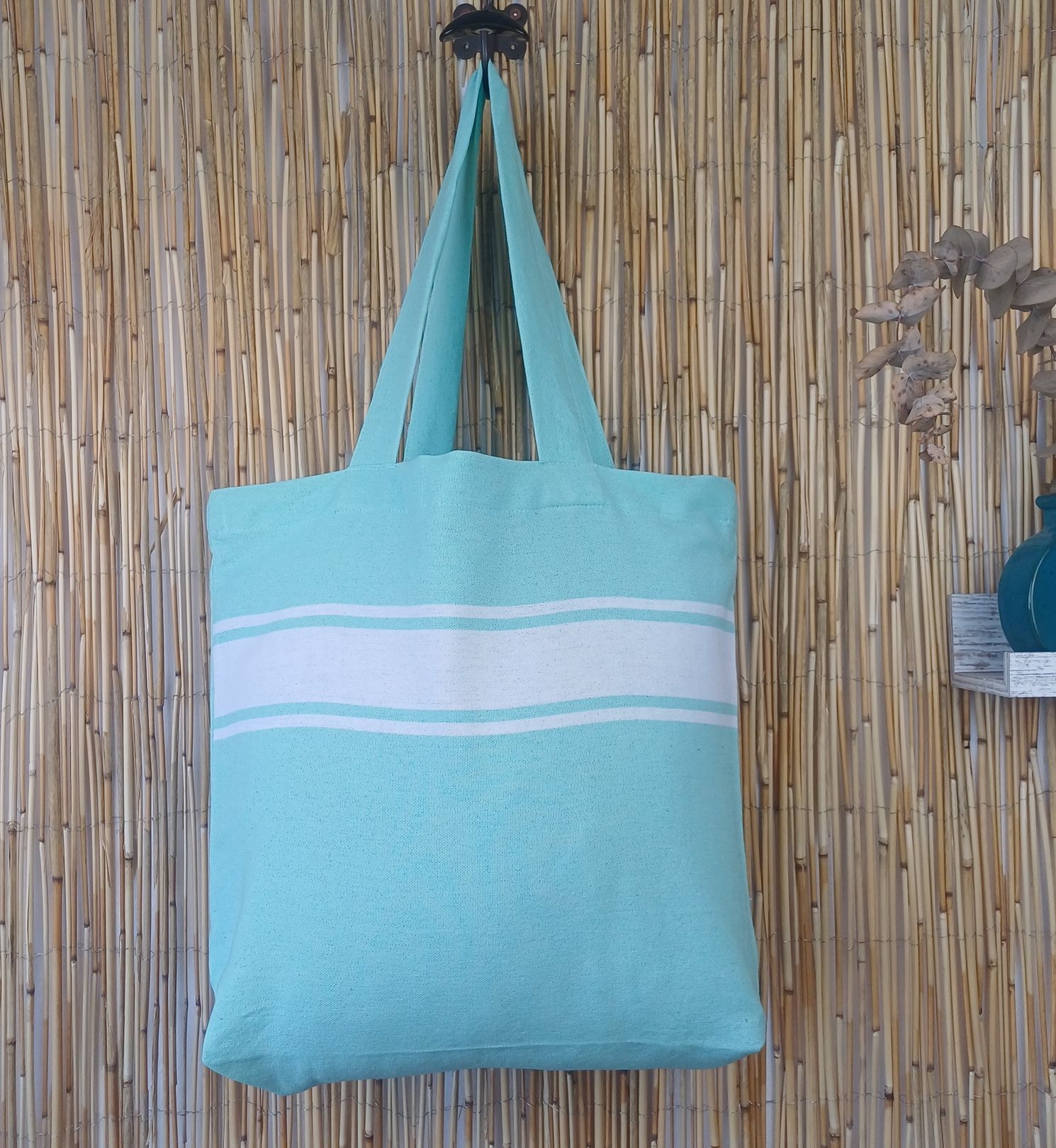 Bolsa de tela 100% algodón Verde agua con una franja blanca horizontal